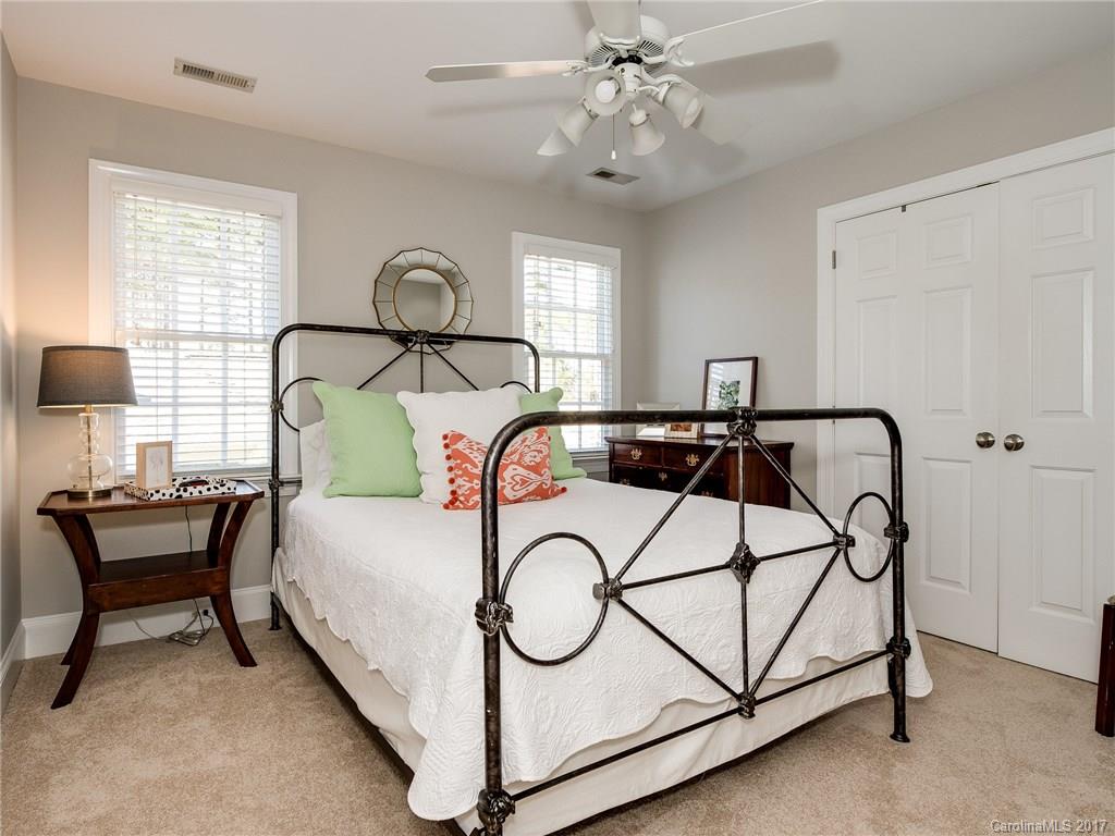 The Peninsula - Residential