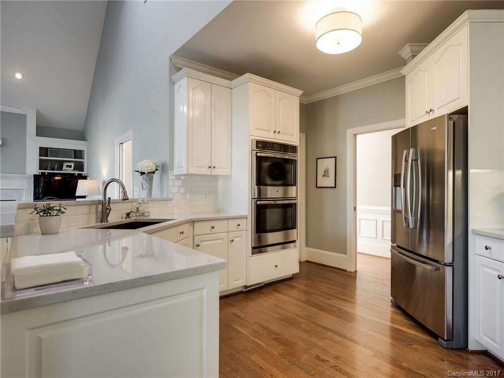 The Peninsula - Residential