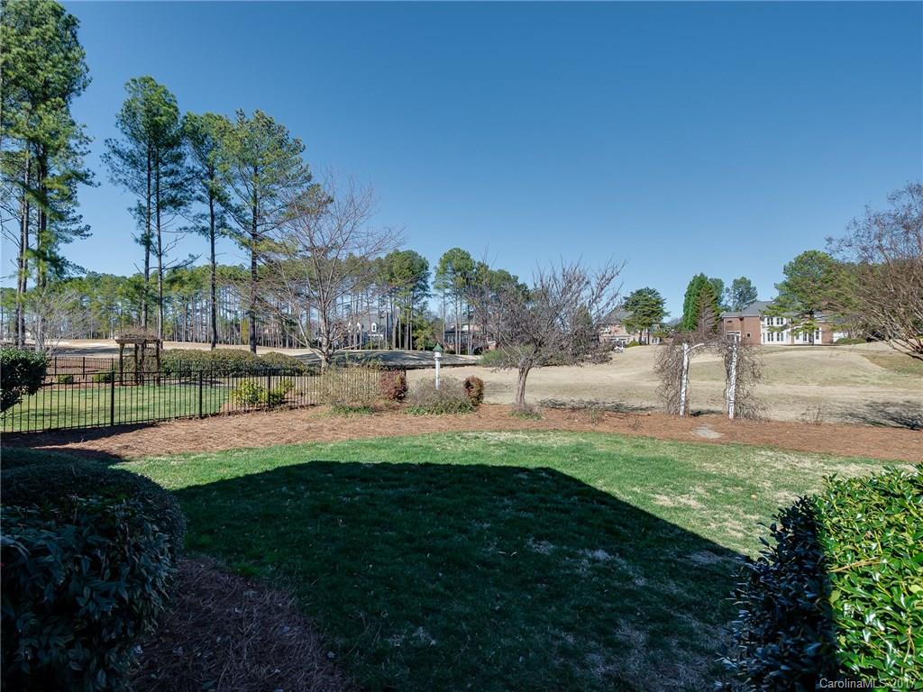 The Peninsula - Residential