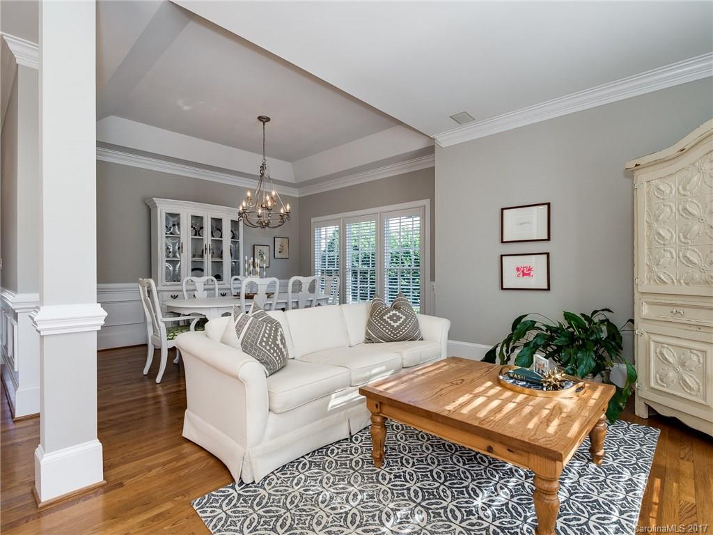 The Peninsula - Residential