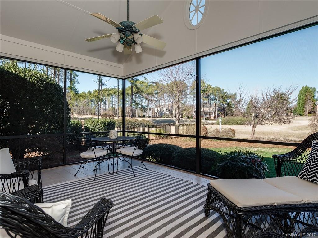 The Peninsula - Residential