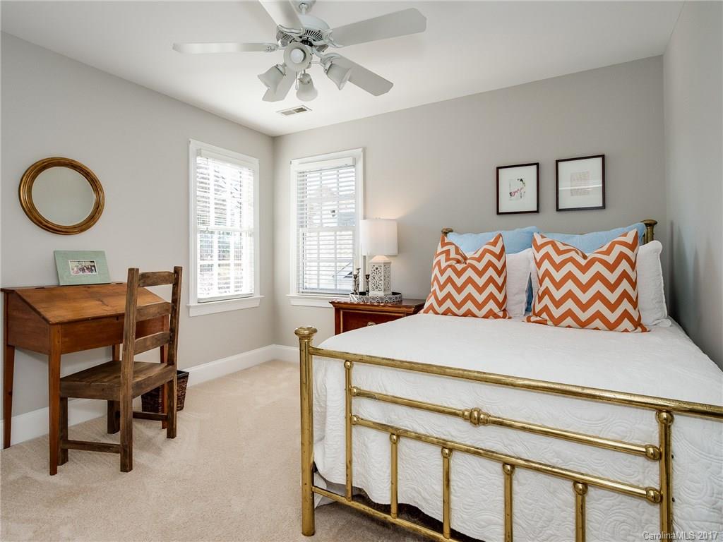 The Peninsula - Residential