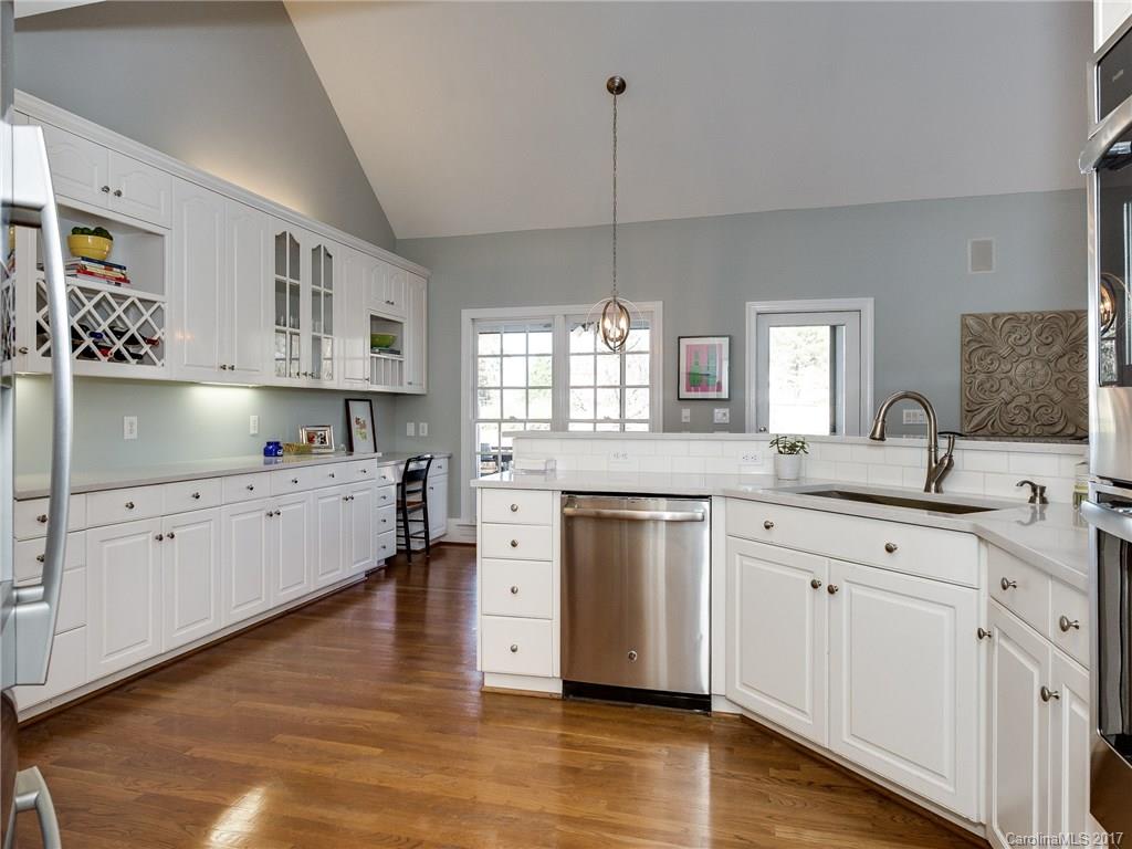 The Peninsula - Residential