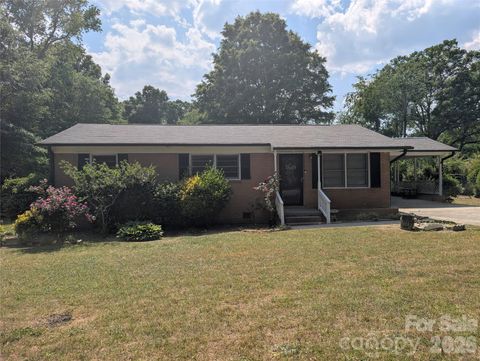 Photo of 2644 Quiet Acres Road, Lancaster, SC 29720 (MLS # 4377433)