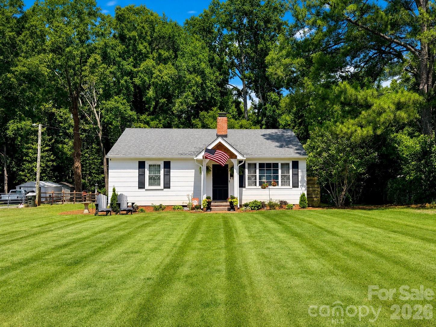 214 Oakwood Avenue