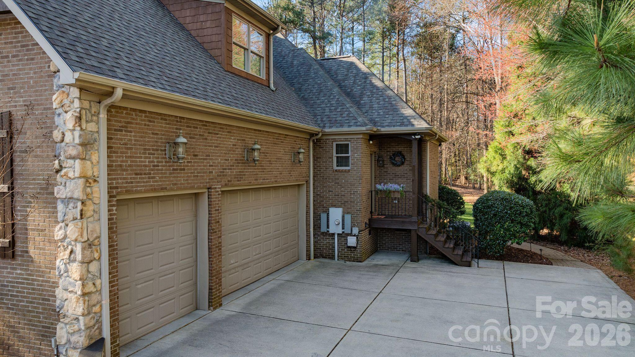2379 Metcalf Drive