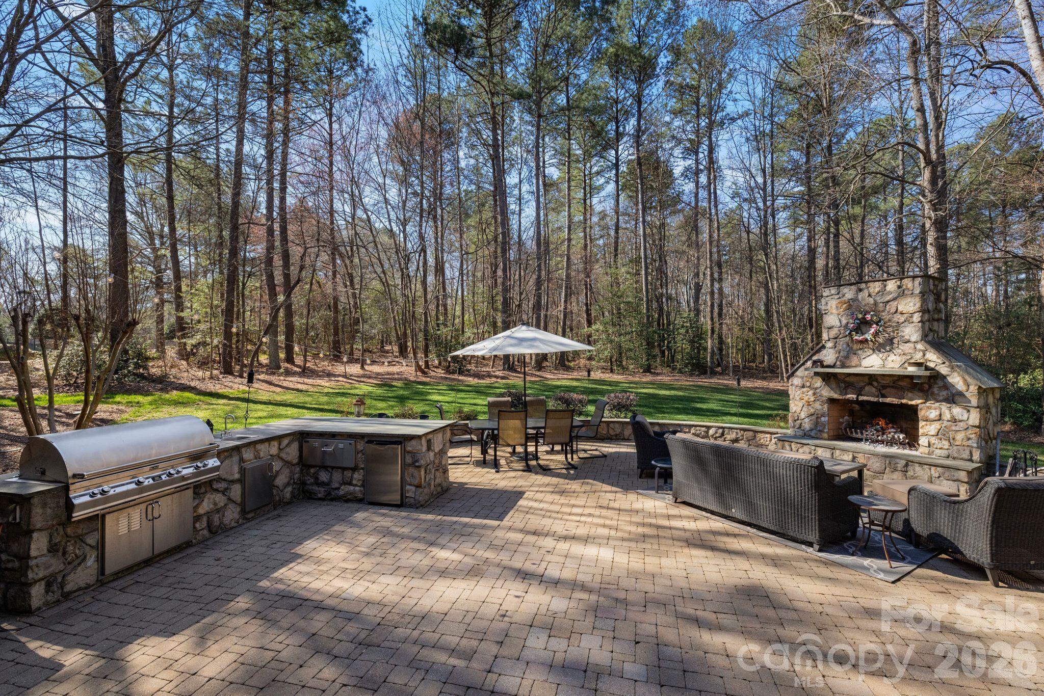 2379 Metcalf Drive