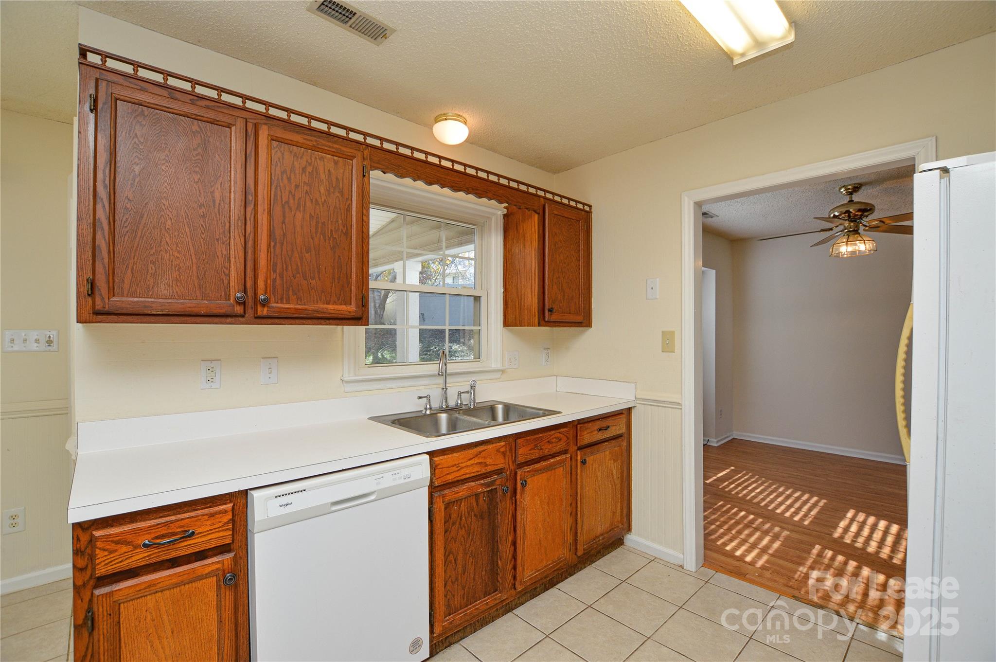 Glenwood Manor - Residential Lease