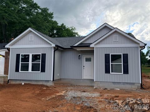 Photo of 1214 Patterson Street, Shelby, NC 28152 (MLS # 4379896)