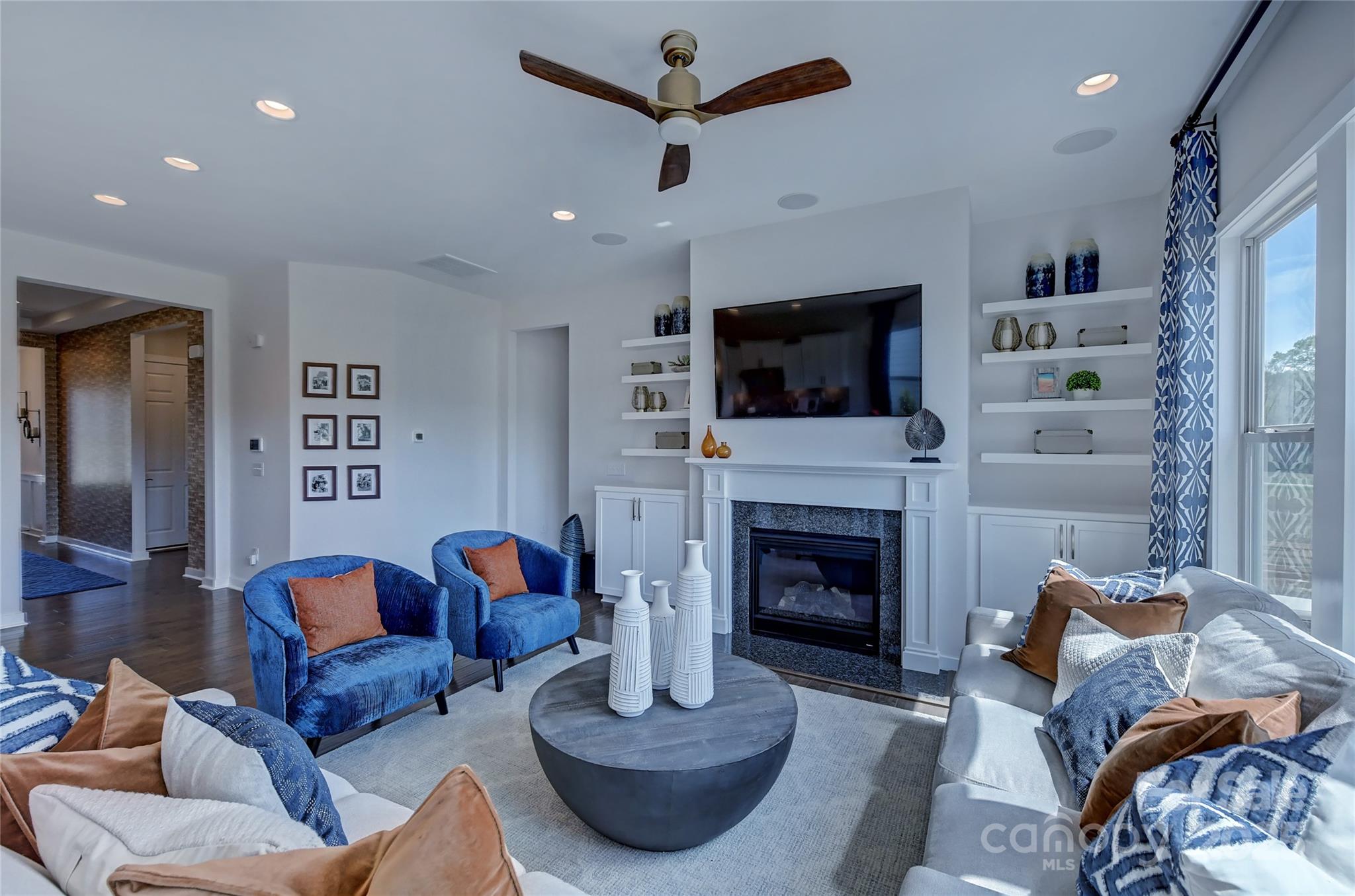 River Falls - Residential