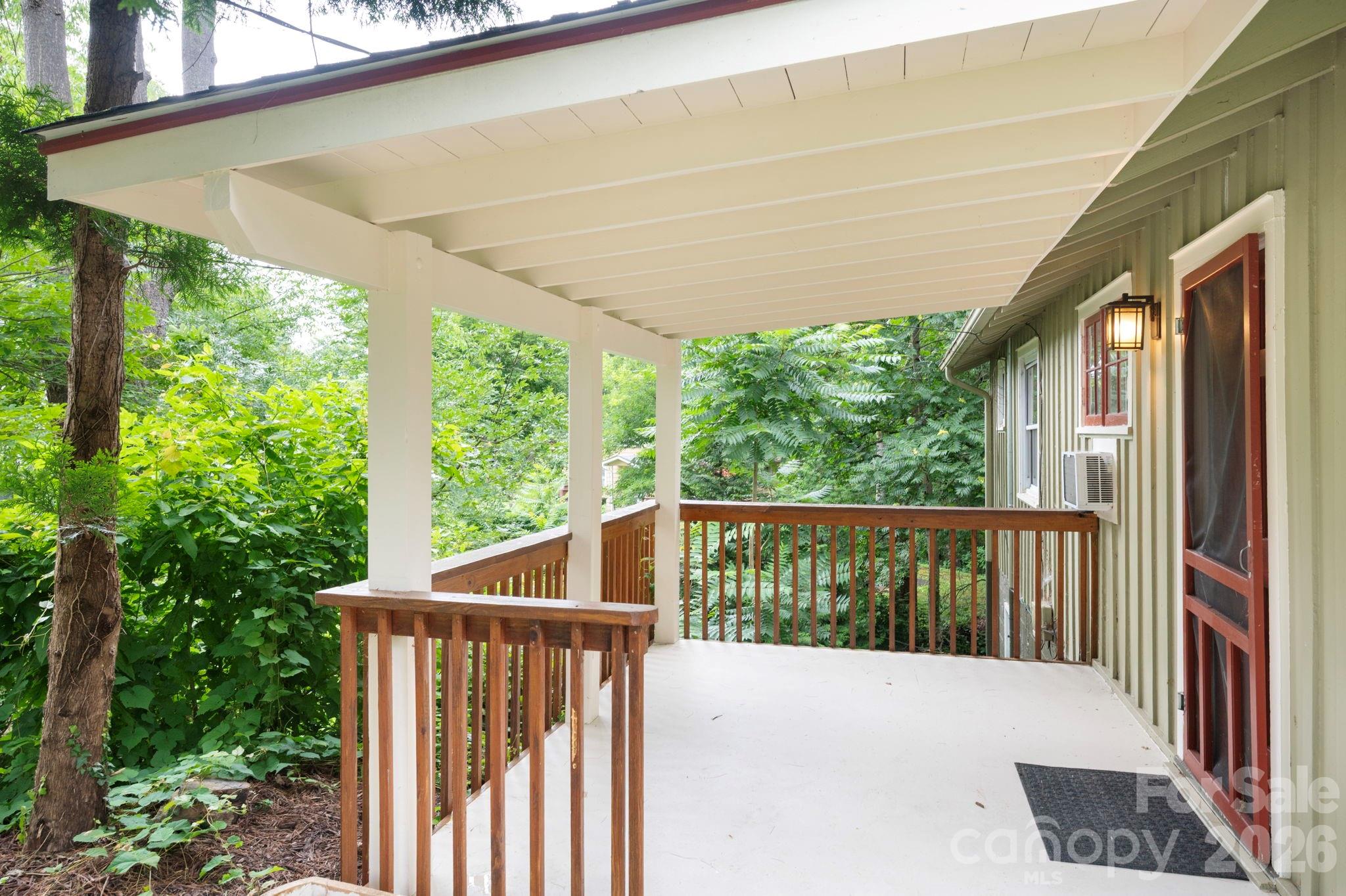 176 Chiles Avenue