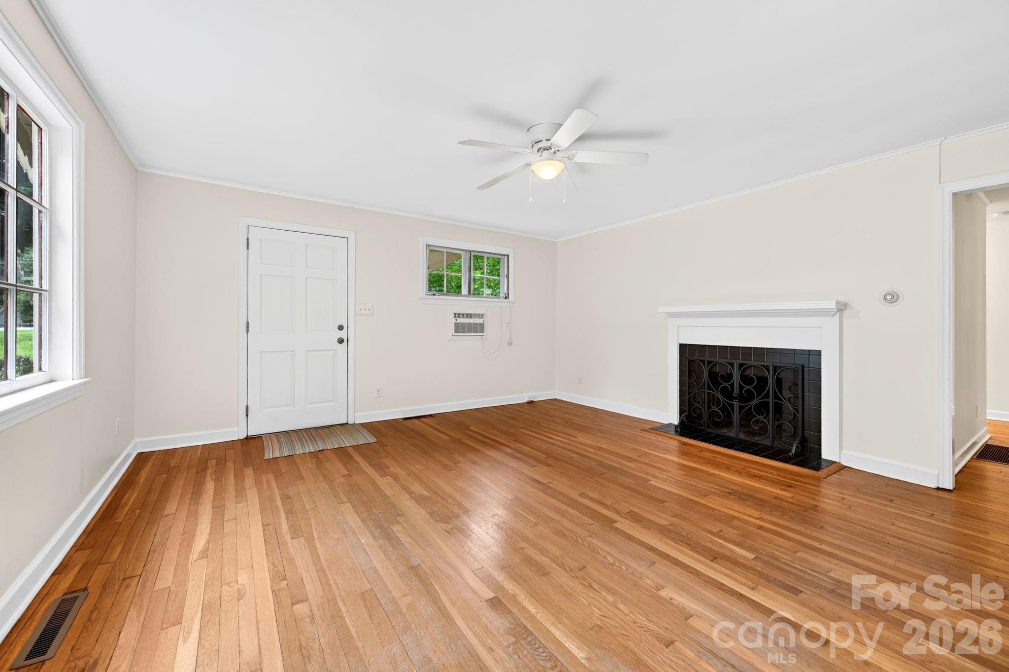 176 Chiles Avenue