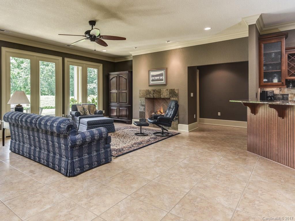 Grand Highlands Waterford Lake - Residential