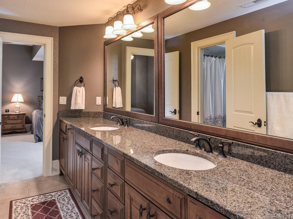 Grand Highlands Waterford Lake - Residential