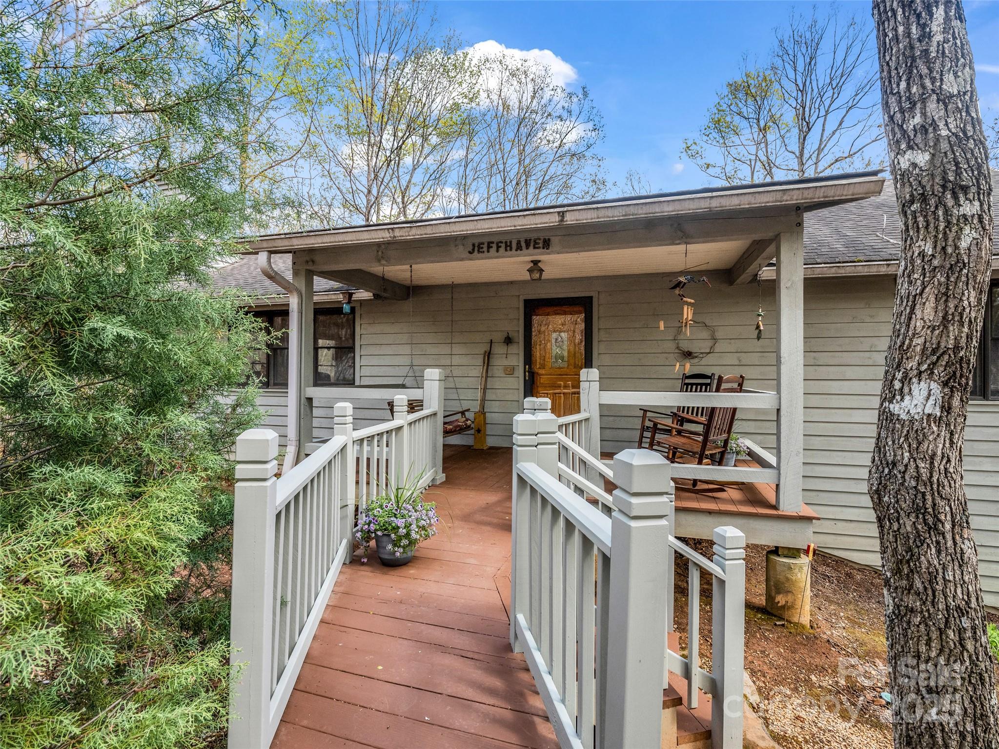 780 Rixhaven Drive