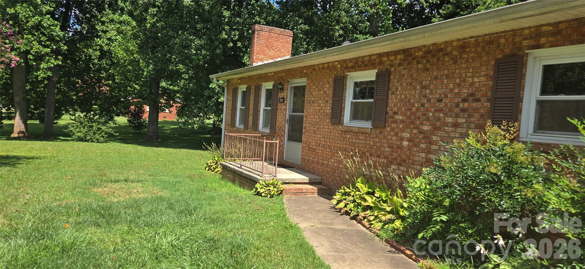 2553 Hickory Highway 2