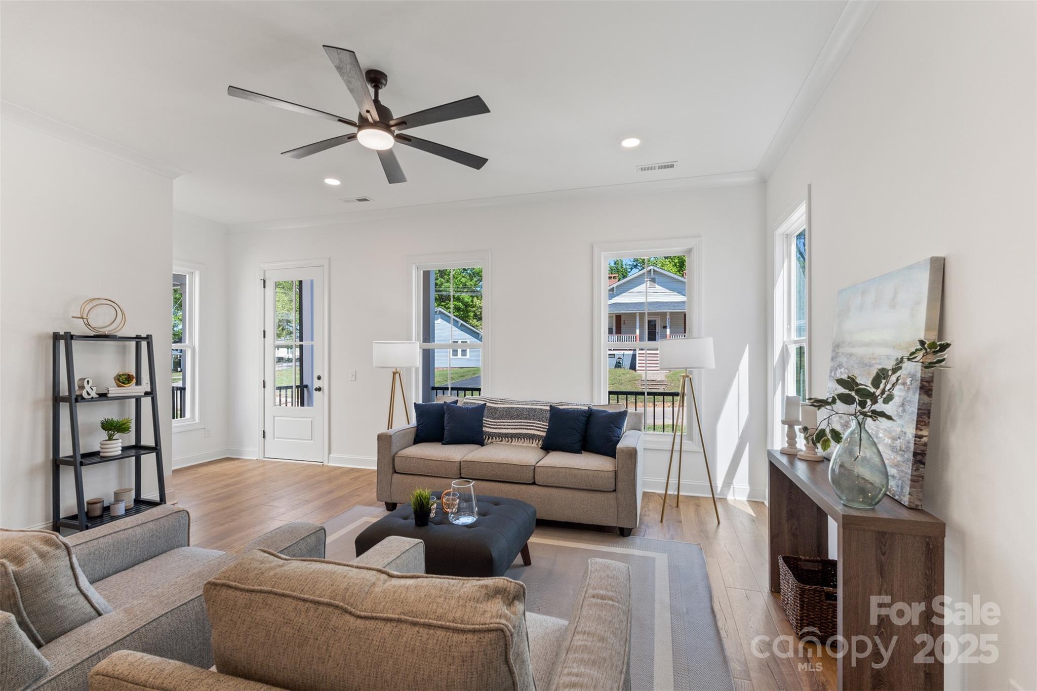 Magnolia - Residential