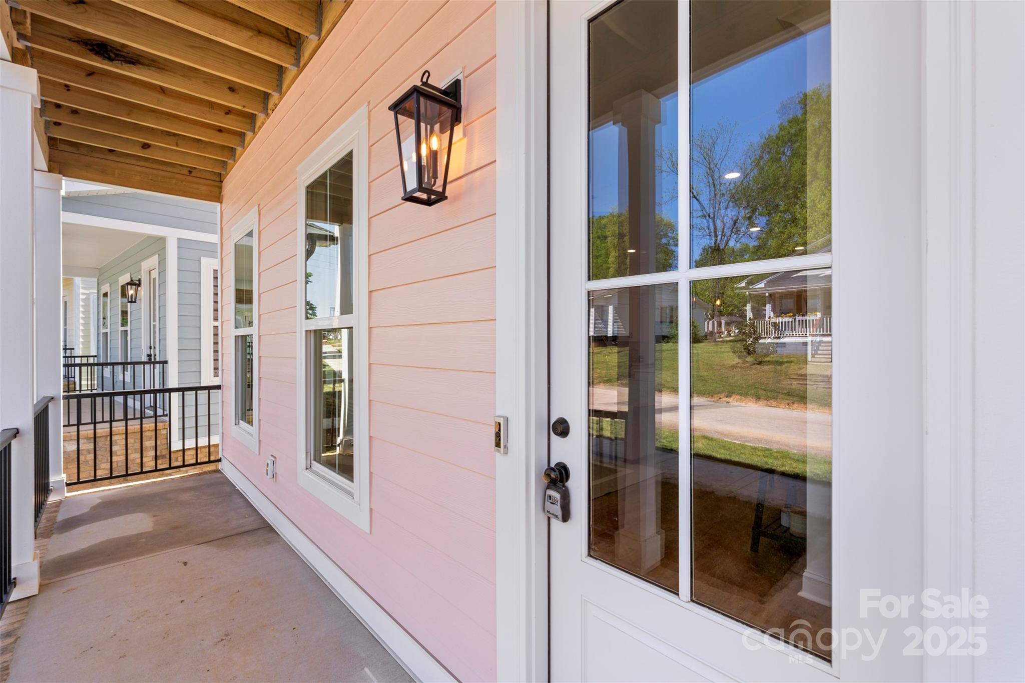 Magnolia - Residential