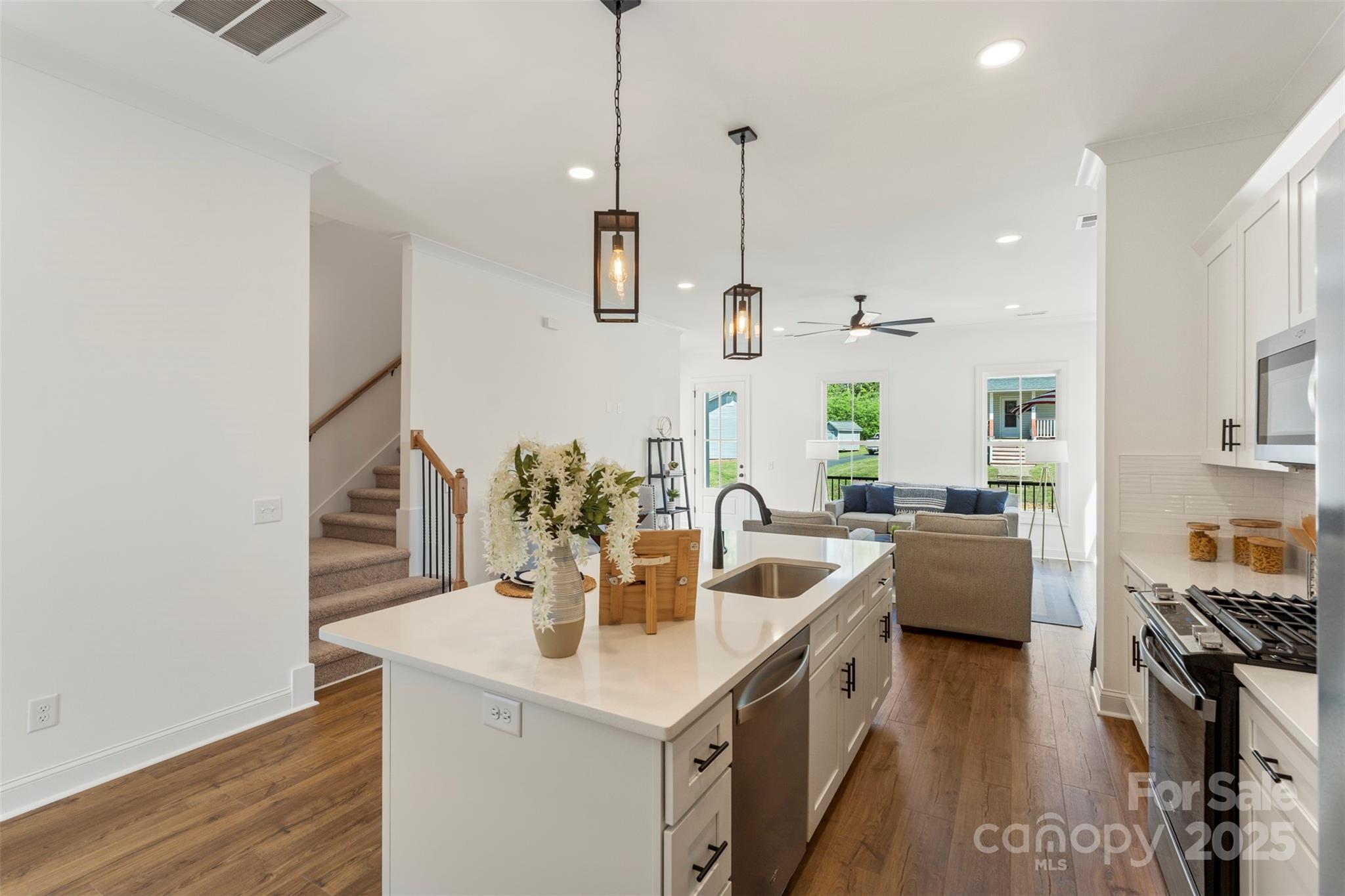 Magnolia - Residential