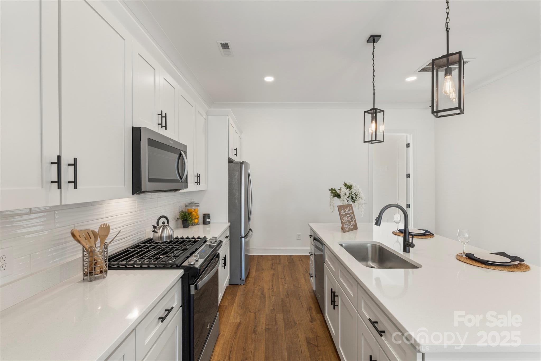 Magnolia - Residential