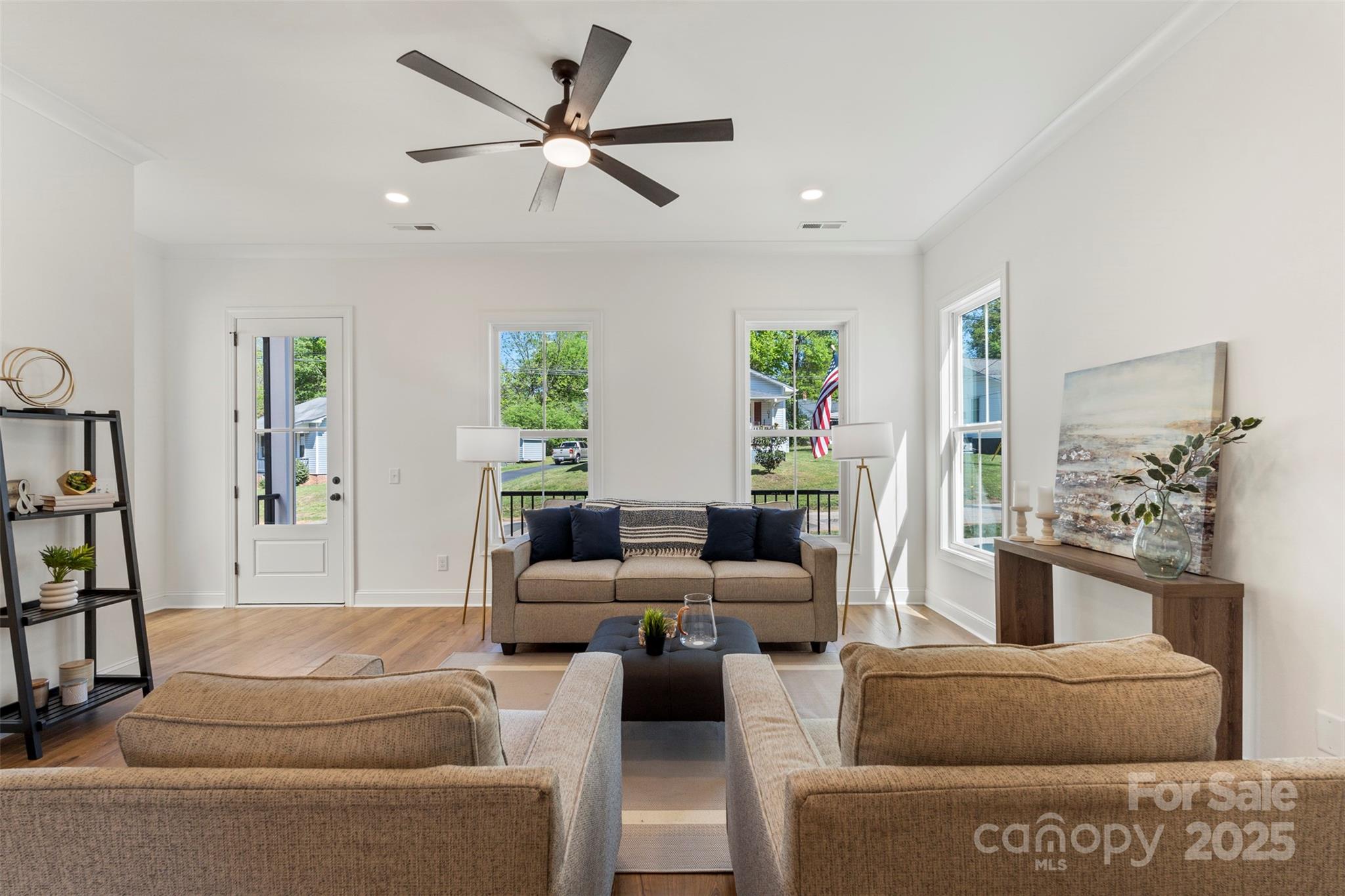 Magnolia - Residential