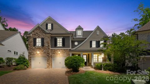 Photo of 1924 Plaza End Trace, Charlotte, NC 28205 (MLS # 4369018)