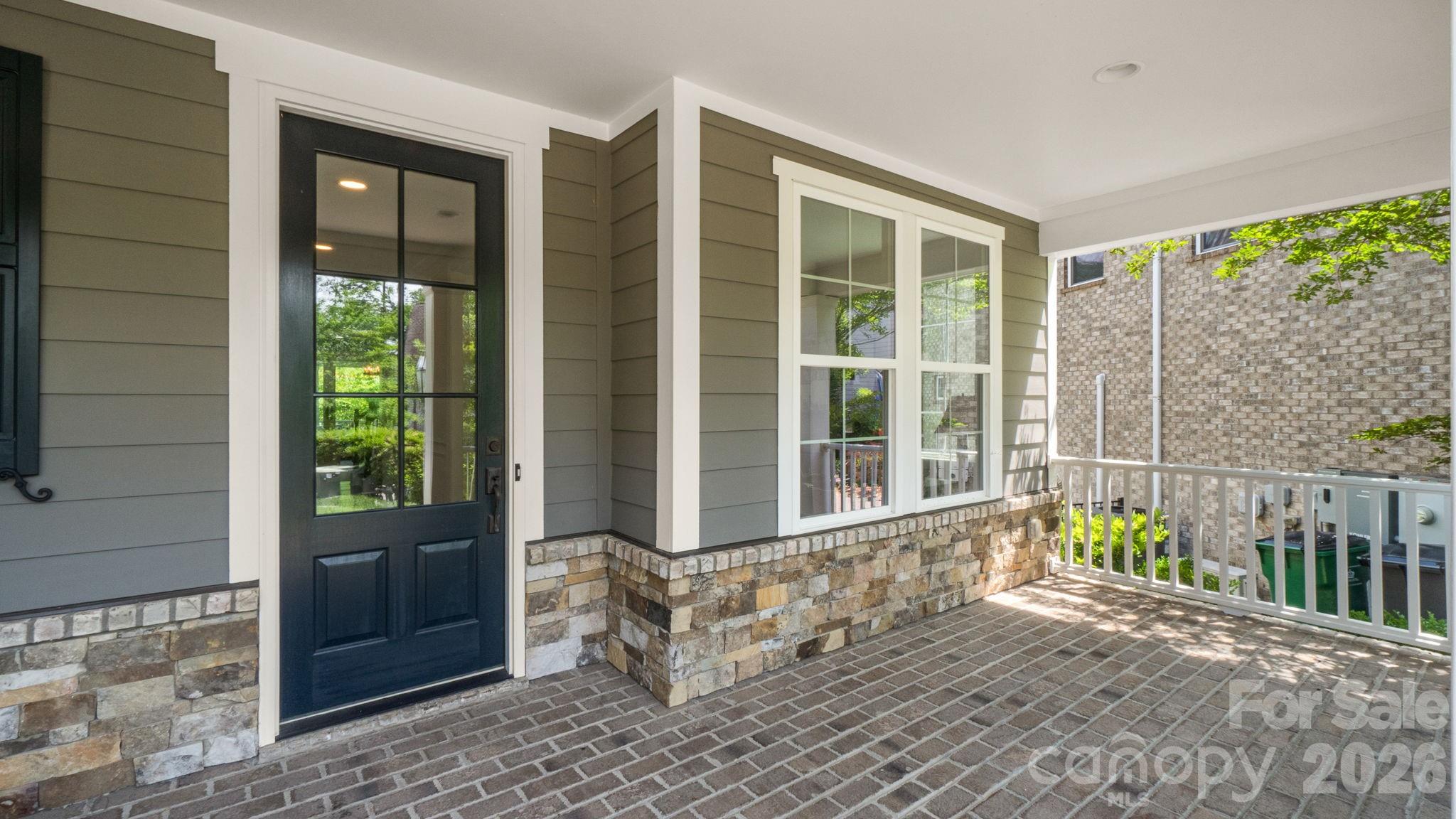 1924 Plaza End Trace