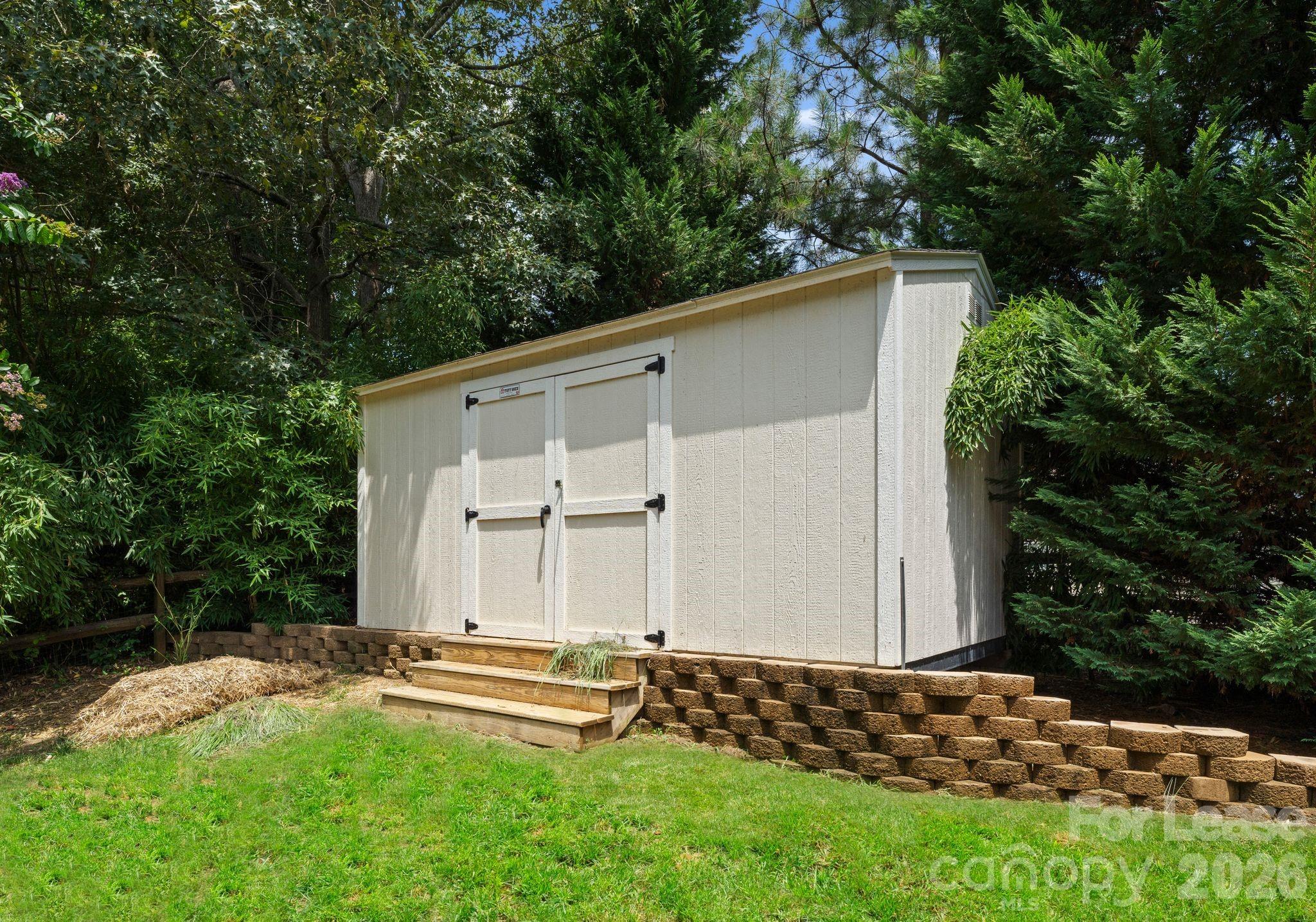 Tanners Creek - Residential Lease