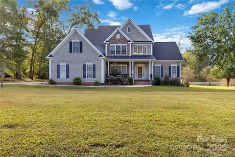 Photo of 1421 Seattle Slew Place, York, SC 29745 (MLS # 4310336)