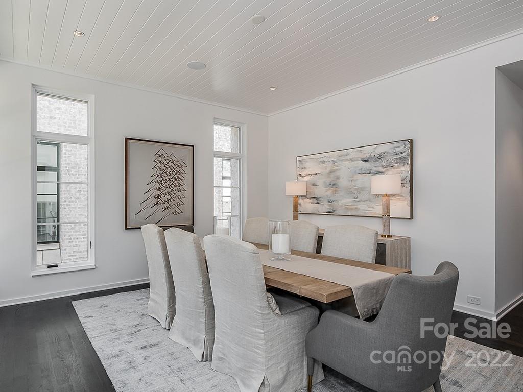 Kenwood Sharon Lane - Residential