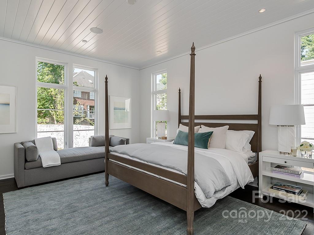 Kenwood Sharon Lane - Residential