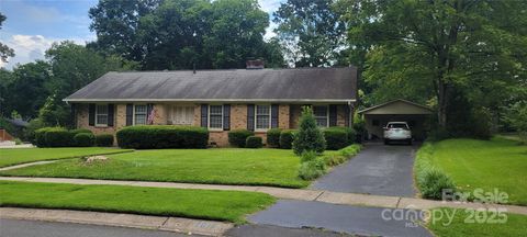 7017 Knightswood Drive Charlotte NC 28226