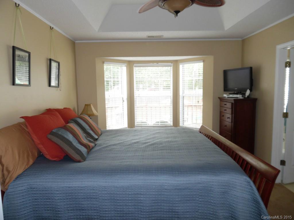 Falcon Chase - Residential