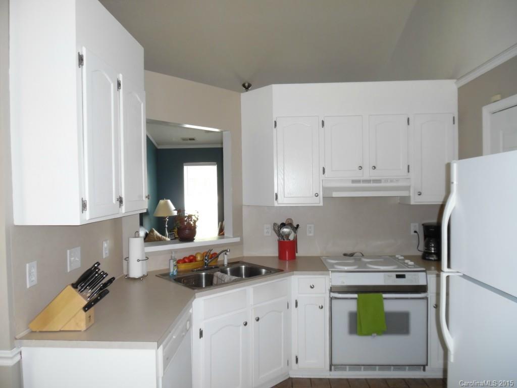 Falcon Chase - Residential