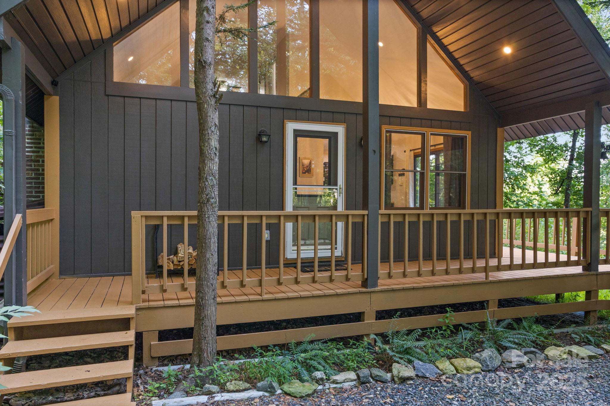 220 Settlers Ridge Road