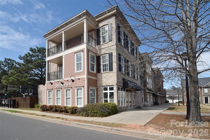 11058 Cedar Walk Lane