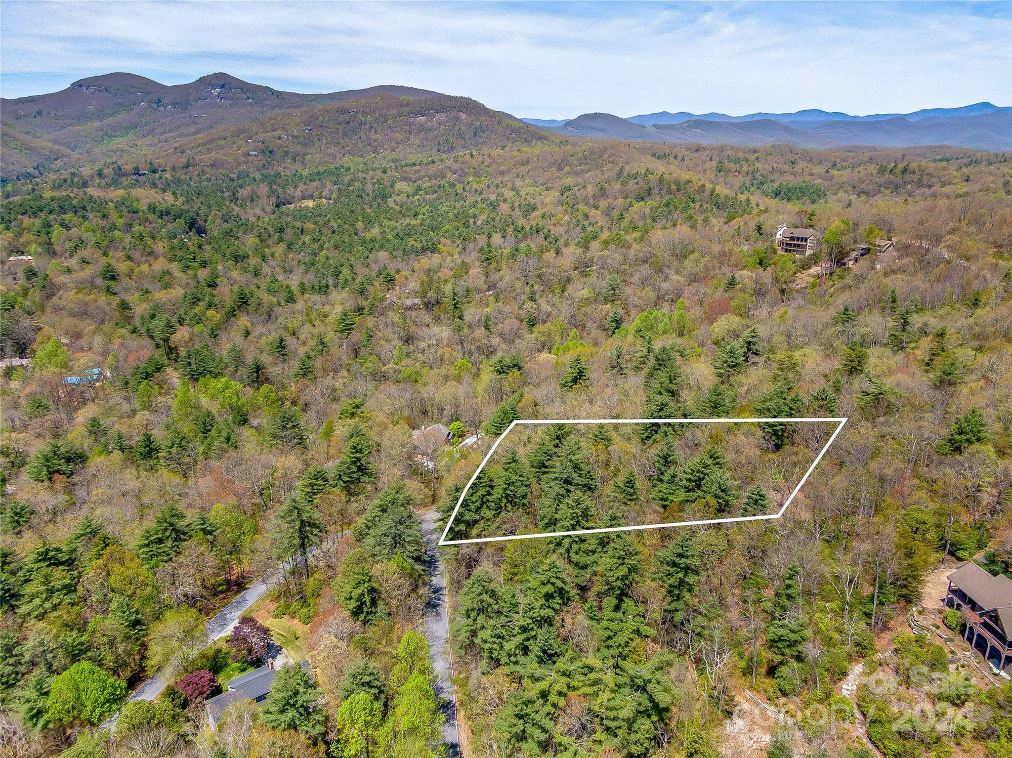 HM 16 Mountain View Road