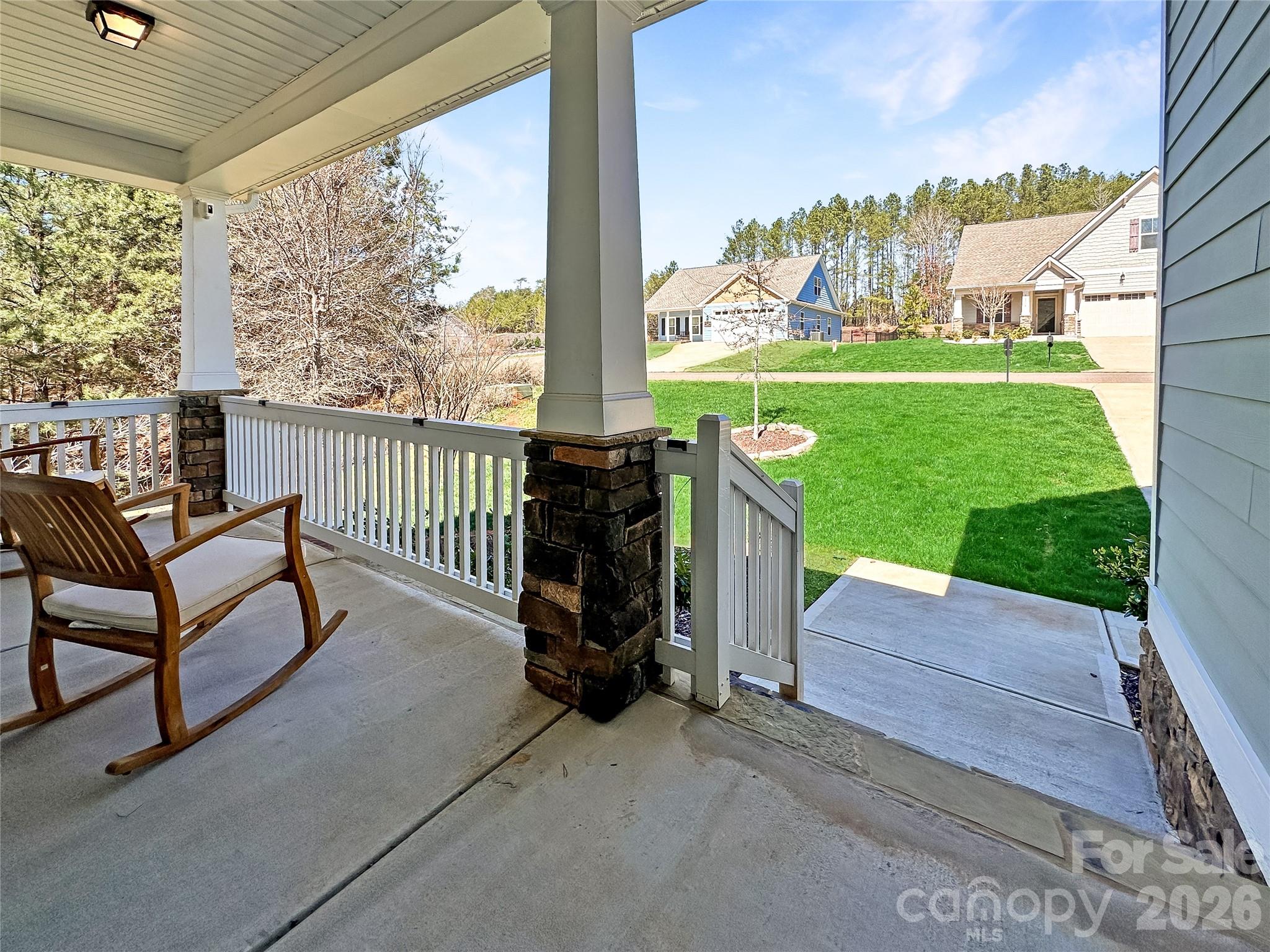 10117 Lakeshore Drive