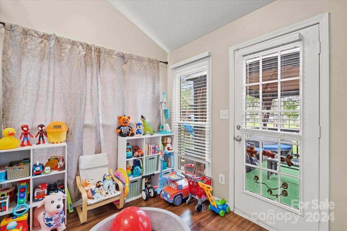 Taylor Oaks - Residential