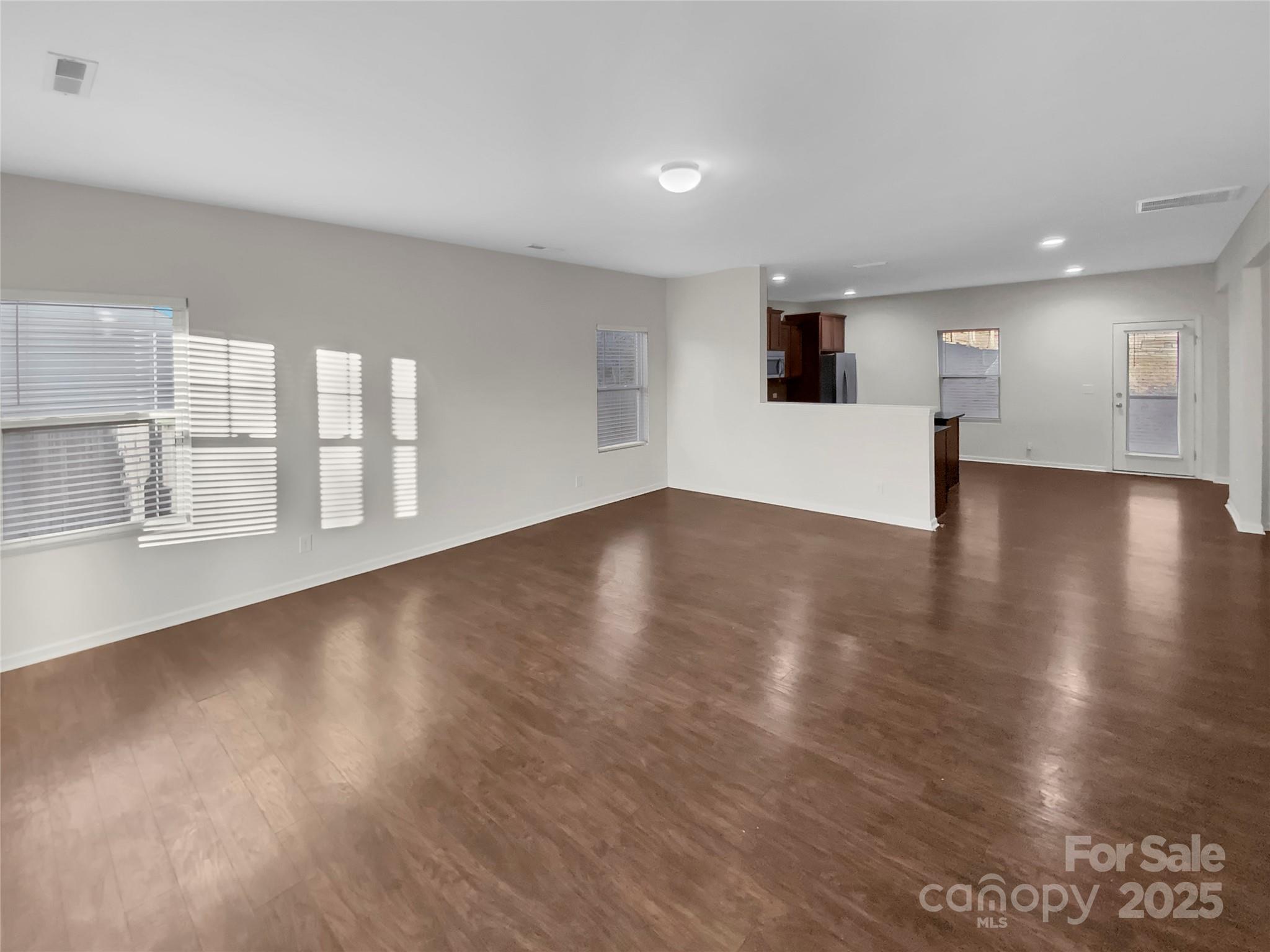 2305 Bloomfield Drive