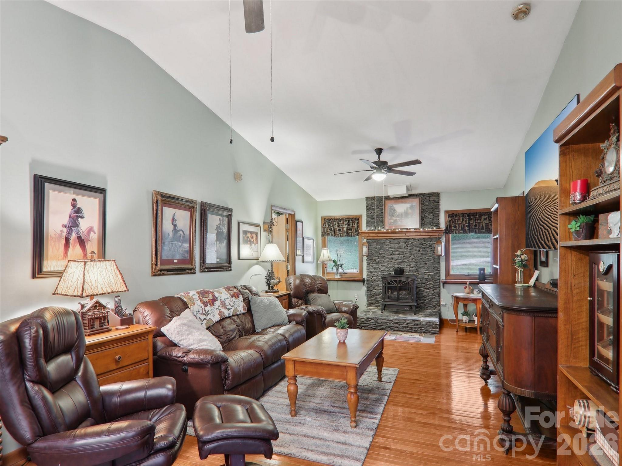 J Creek Estates - Residential