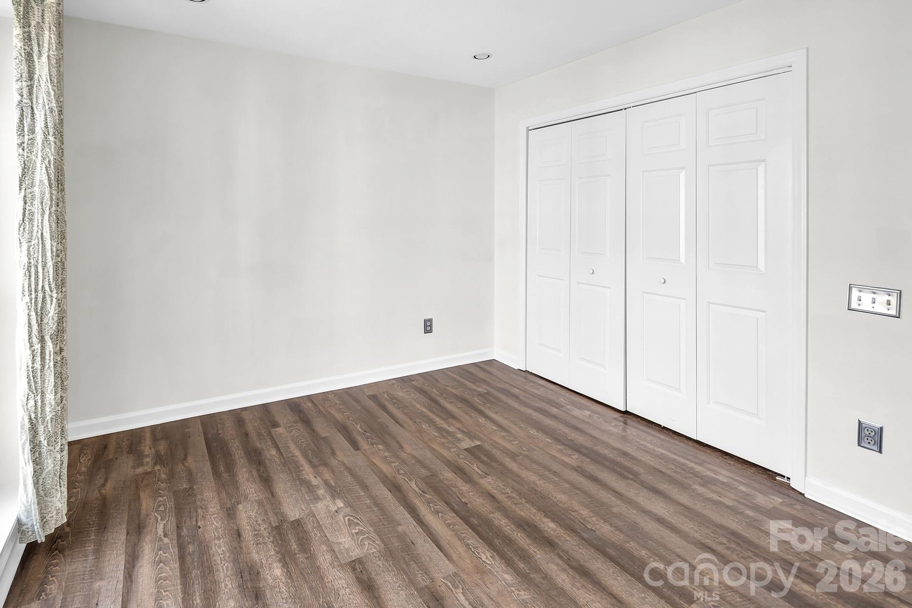 8228 Legare Court