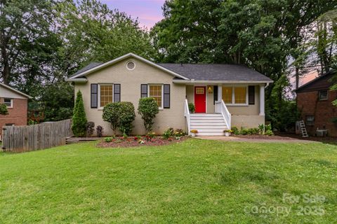 6935 Woodstock Drive Charlotte NC 28210