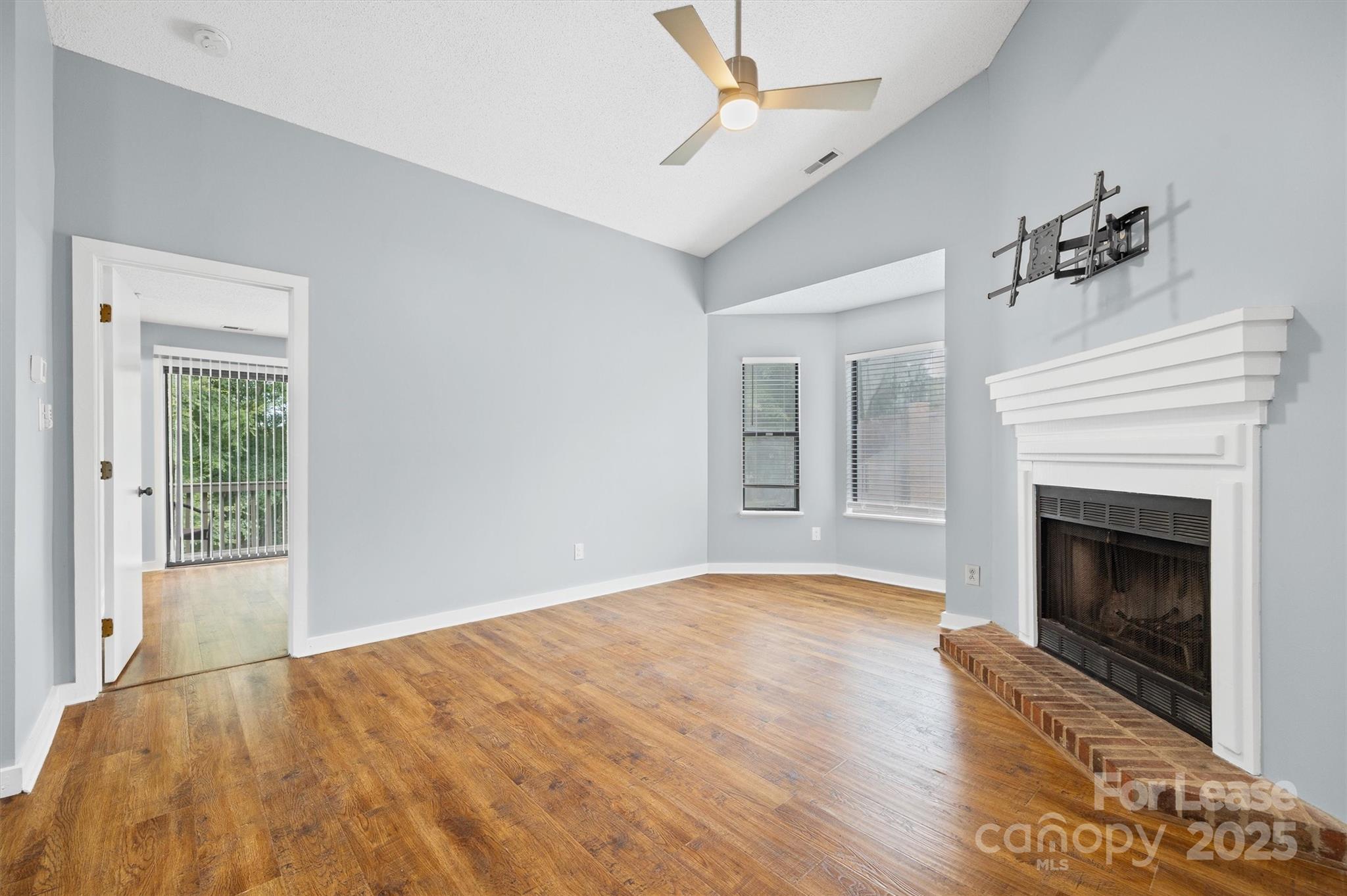 Lake Wylie Woods - Residential Lease