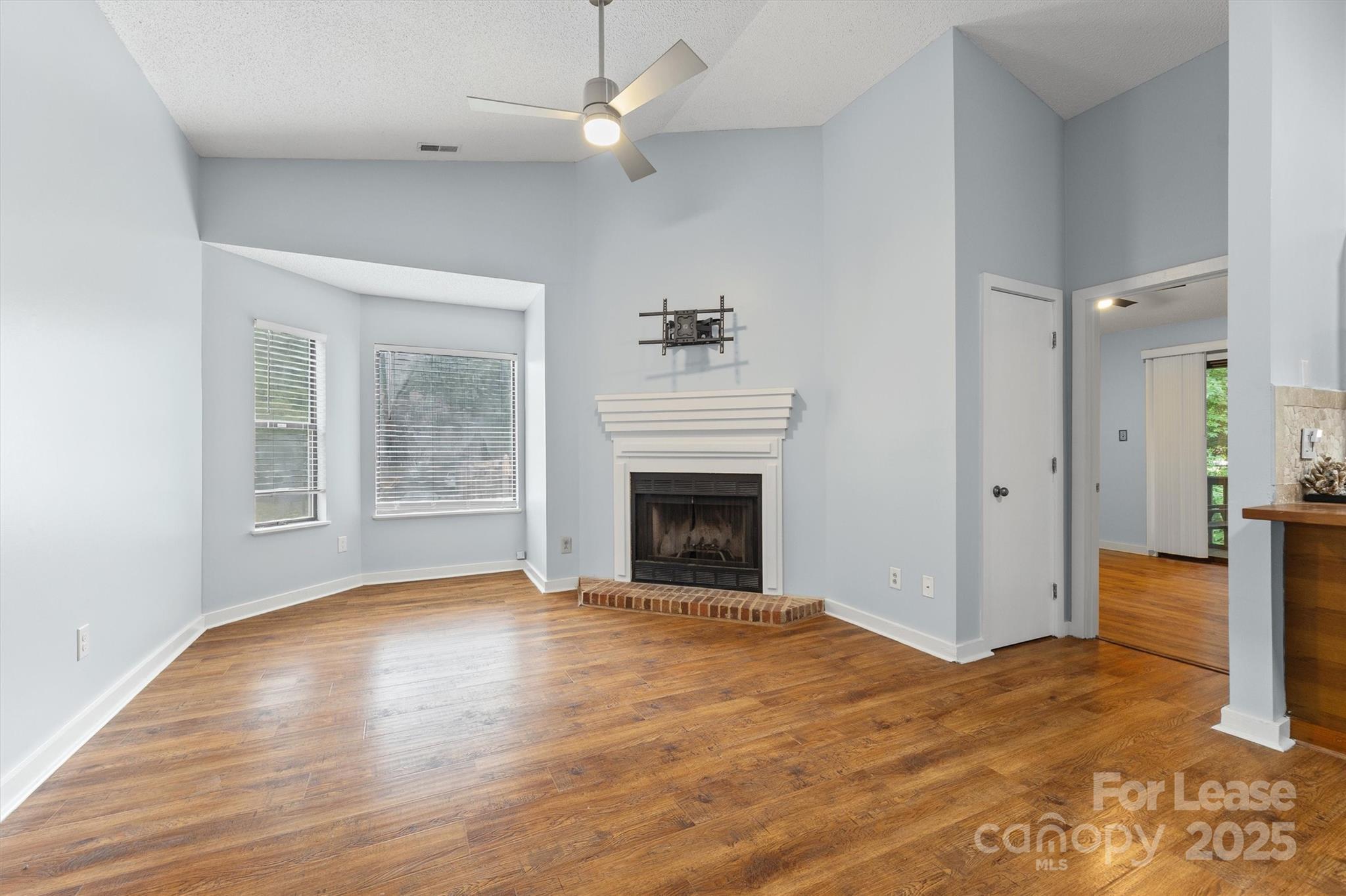 Lake Wylie Woods - Residential Lease