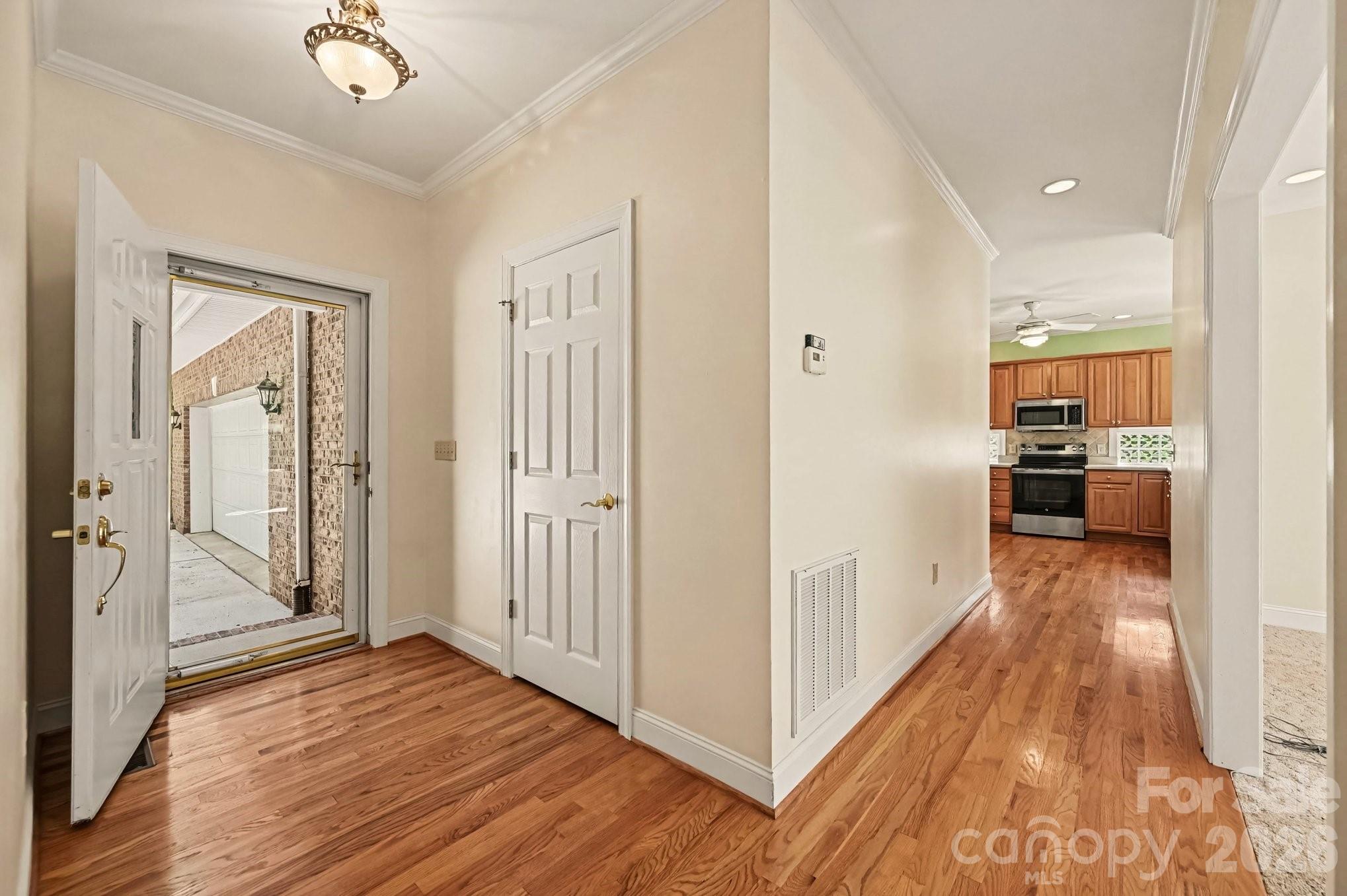 8271 Long Island Road