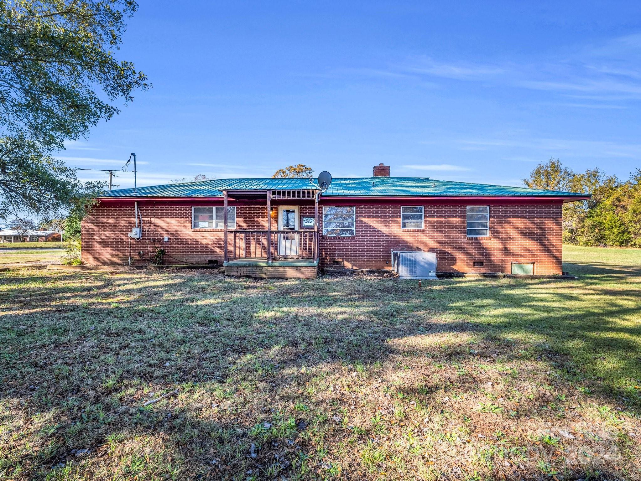 301 Doggett Road