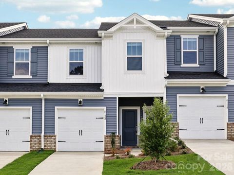 Photo of 9020 Foggy Brook Loop, Charlotte, NC 28216 (MLS # 4399430)