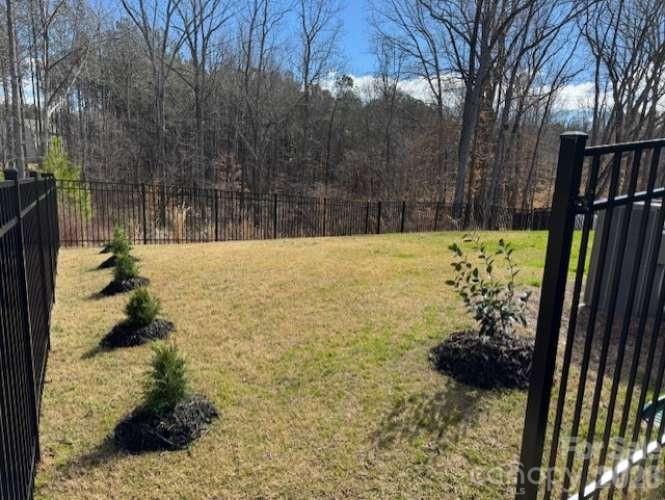 Falls Cove at Lake Norman - Residential