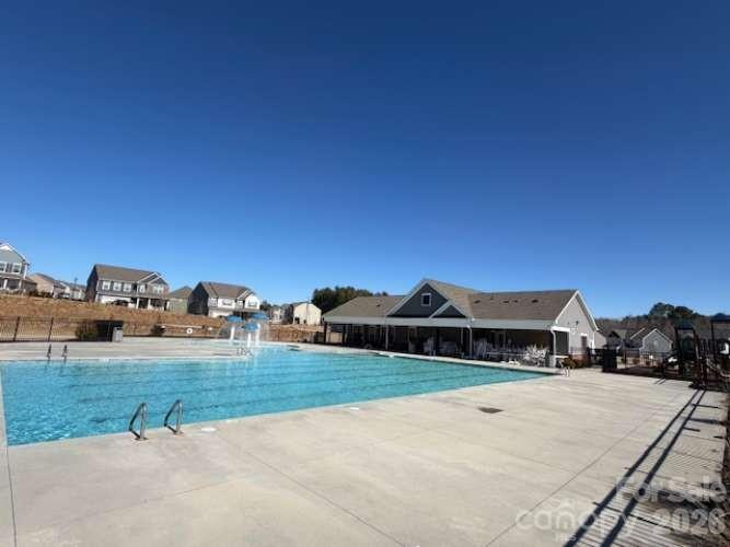 Falls Cove at Lake Norman - Residential